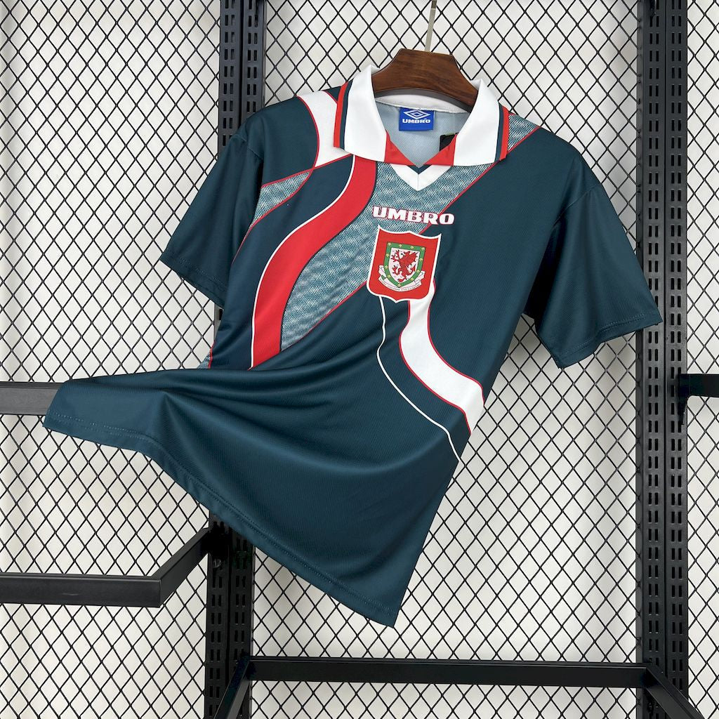 Camisetas retro de visitante de Gales 1994/95