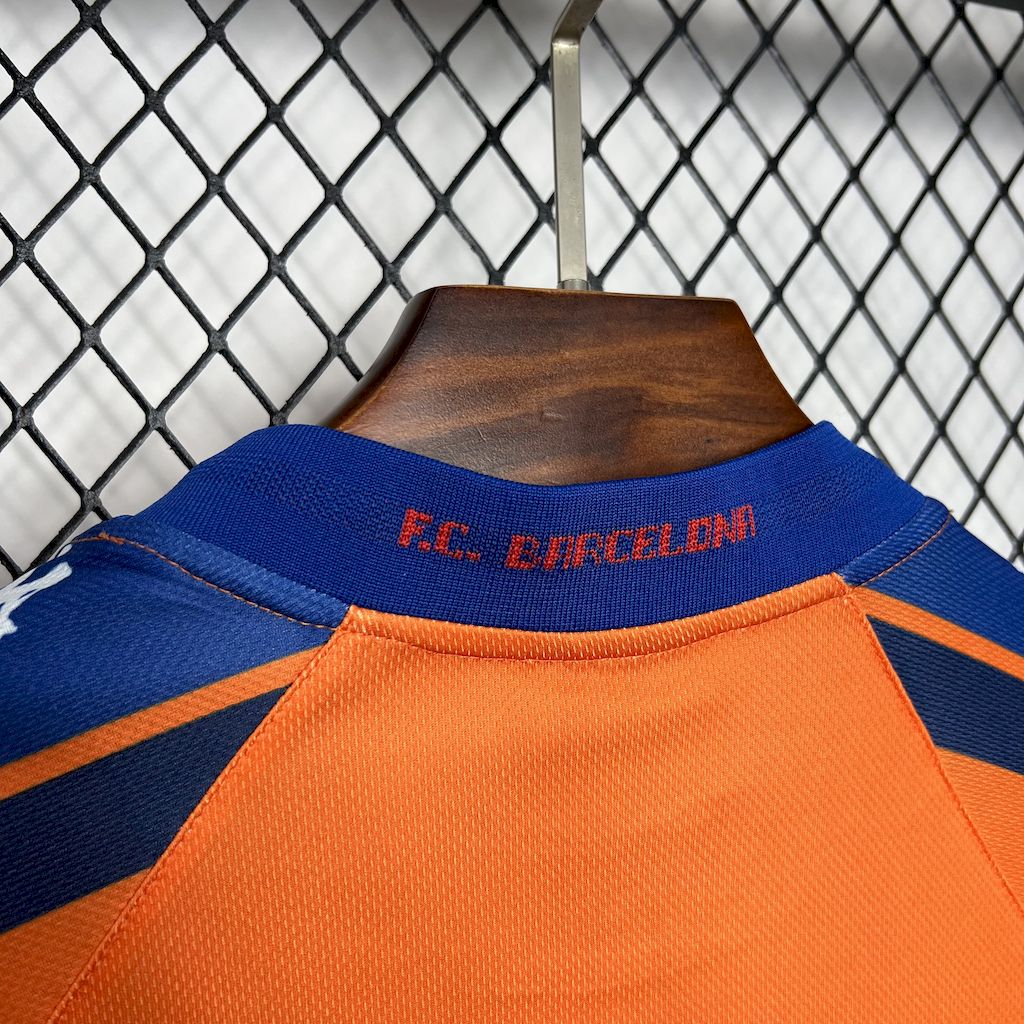 Camiseta retro del FC Barcelona segunda equipación 1997/98