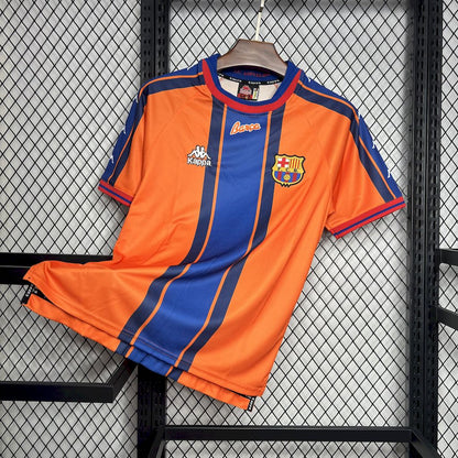 Camiseta retro del FC Barcelona segunda equipación 1997/98