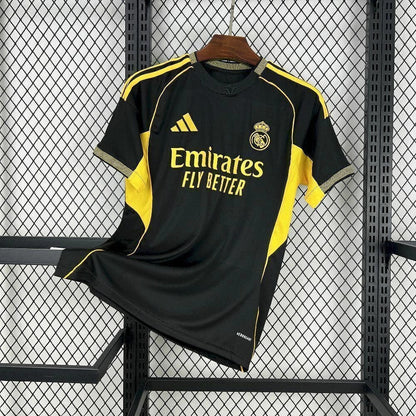 Camiseta conceptual del Real Madrid 2025/26