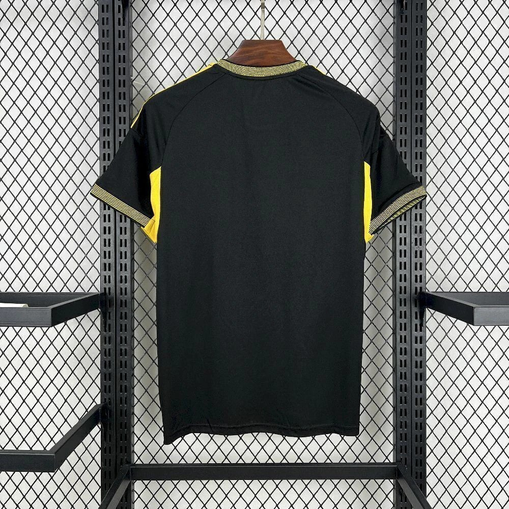 Camiseta conceptual del Real Madrid 2025/26