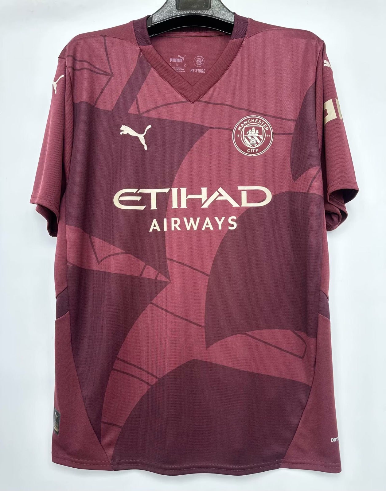 Tercera equipación del Manchester City 24/25