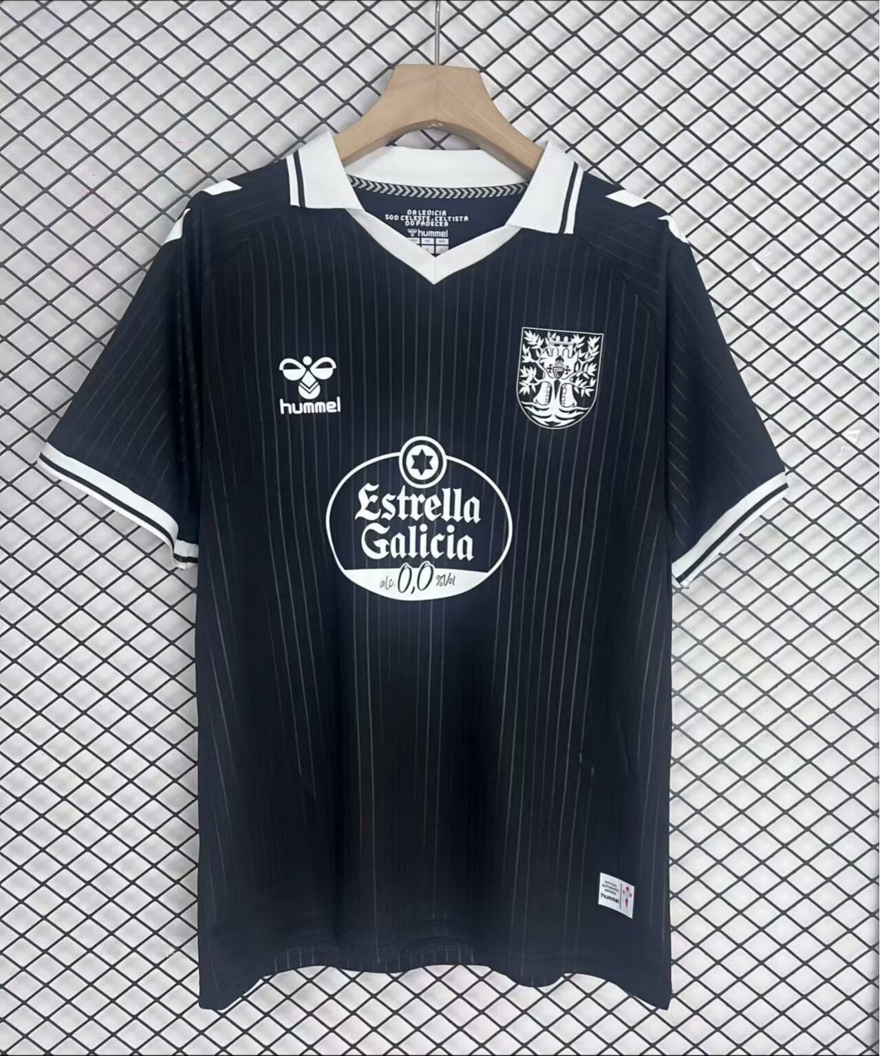 Camiseta negra de edición especial del Celta de Vigo (tallas 25/26)