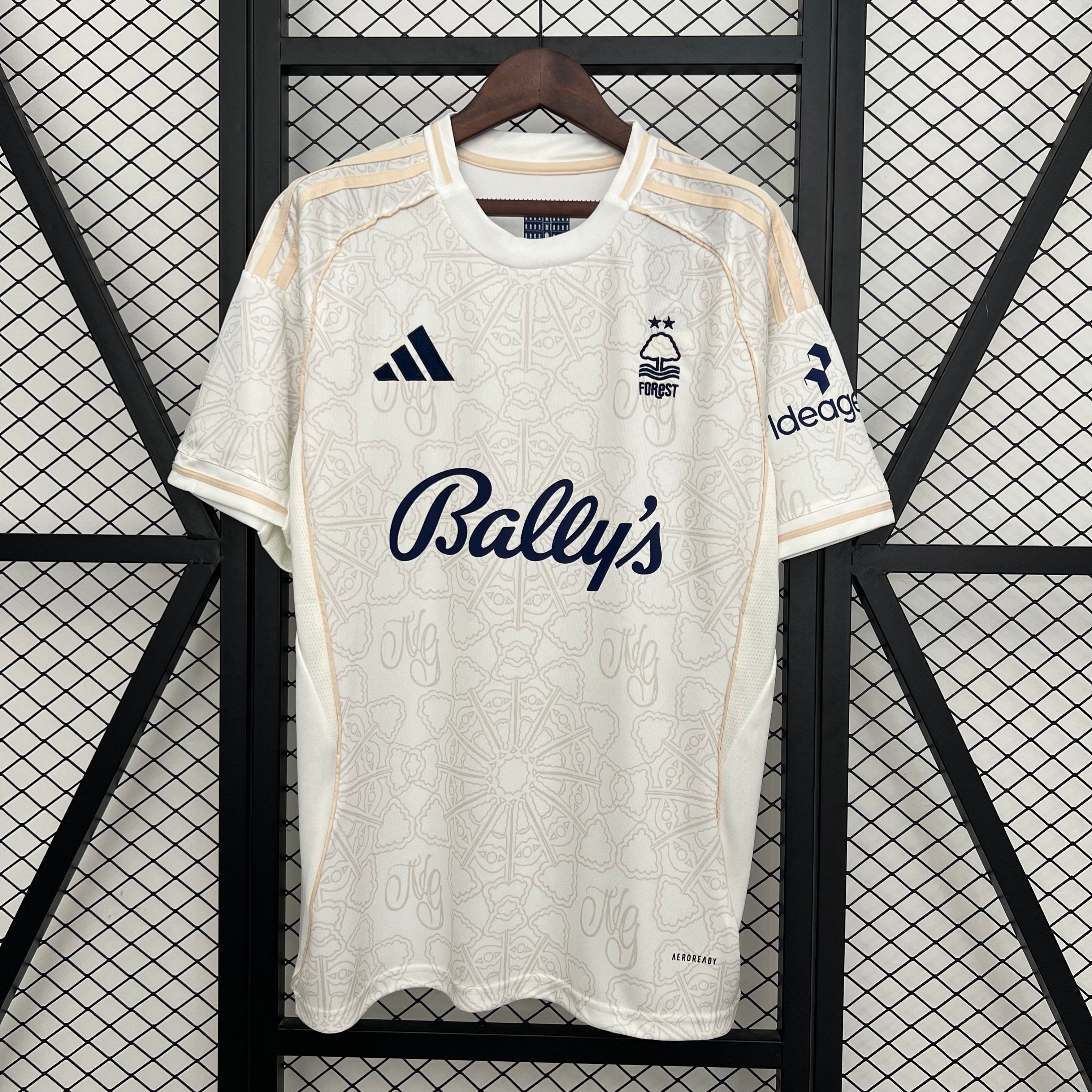 Camiseta visitante del Nottingham Forest 2025/26