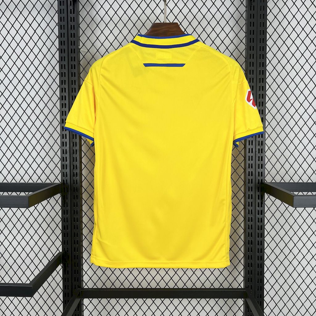 Camiseta local del Cádiz 2025/26