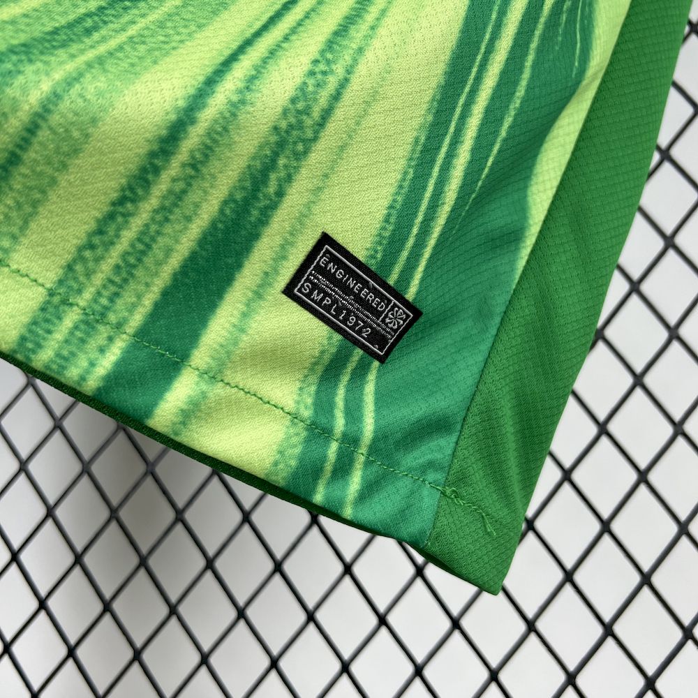 Camiseta local del Wolfsburg 2025/26