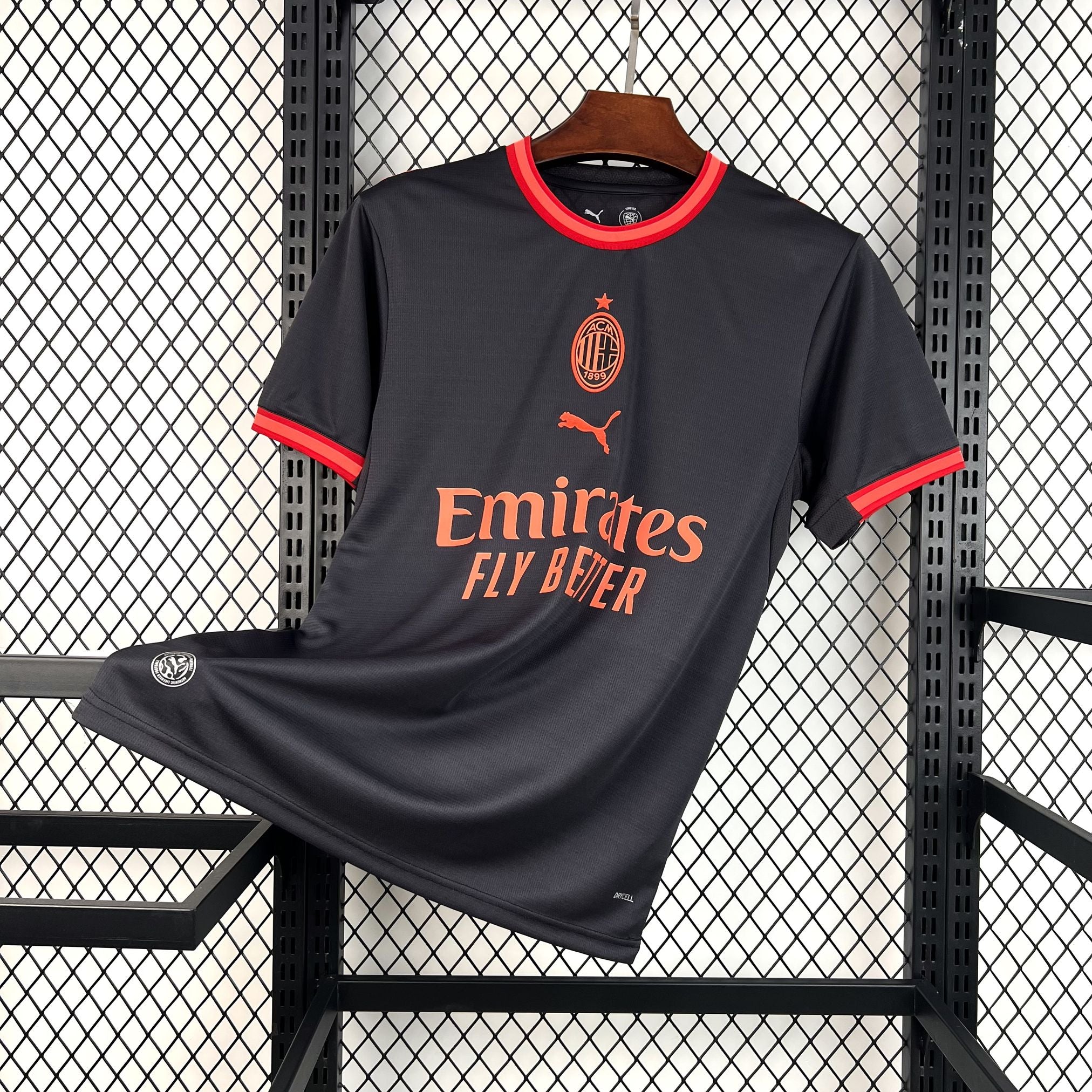 Tercera equipación del AC Milan para la temporada 2026/27