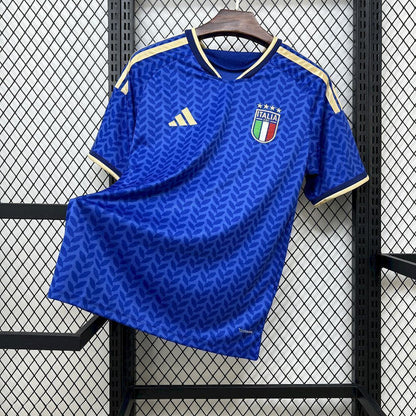 Equipación local de Italia para el Mundial 2026