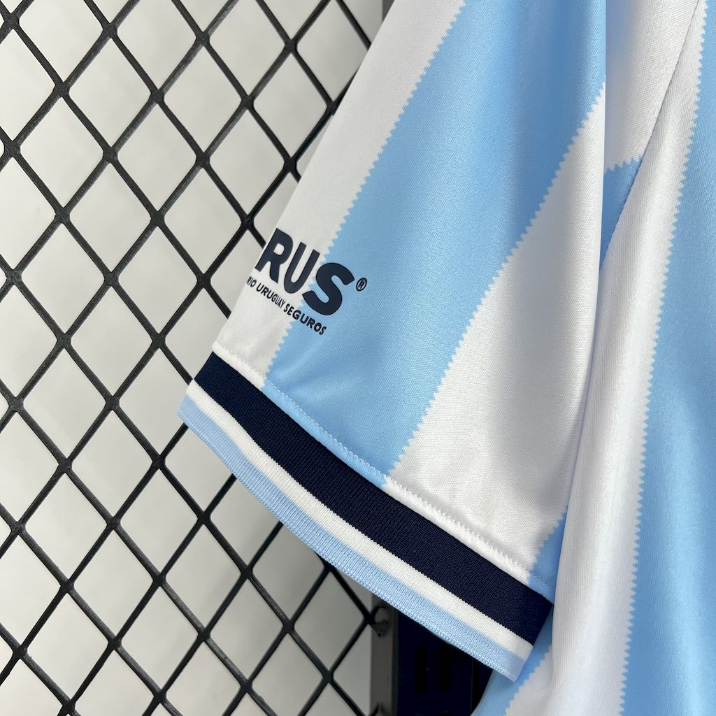 Camiseta local del Racing Club Avellaneda 2025/26
