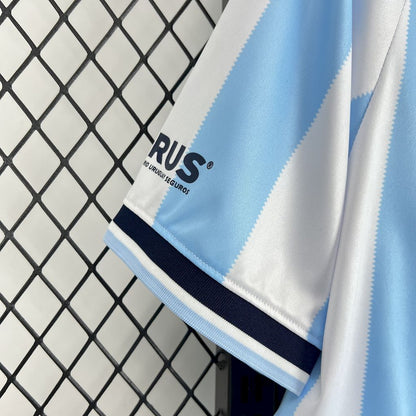 Camiseta local del Racing Club Avellaneda 2025/26