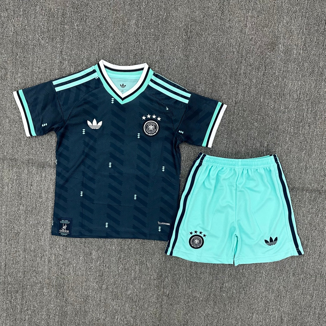 Conjunto infantil 25/26 Alemania para exteriores