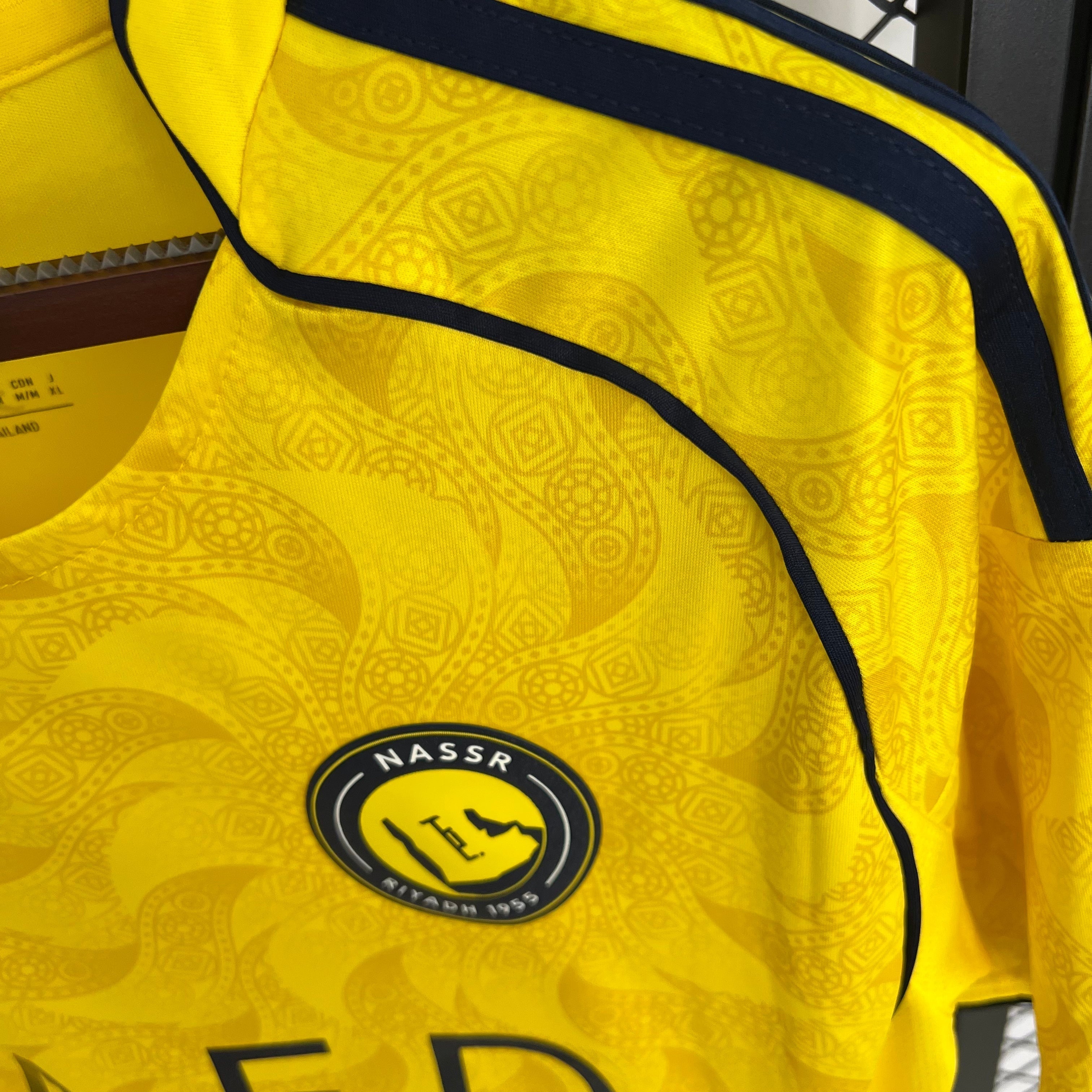 Camiseta local del Al-Nassr 2025/26