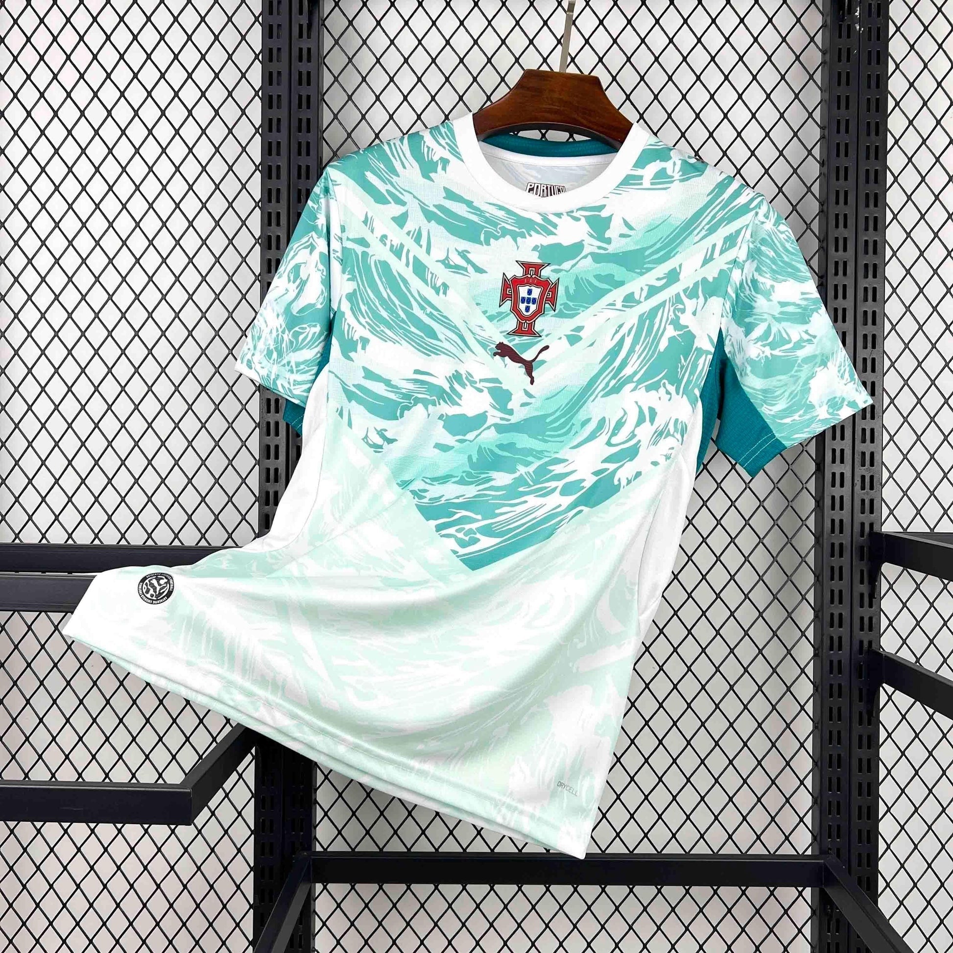 Equipación visitante de Portugal para el Mundial 2026