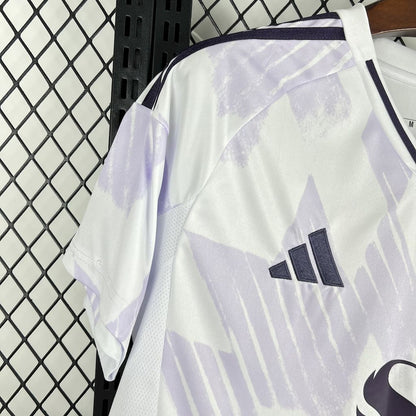 Camiseta de visitante del Manchester United 2025/26