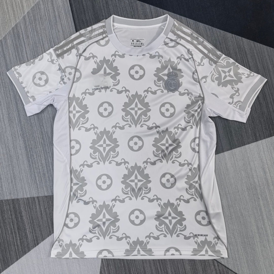 Camiseta especial del Real Madrid LV 25/26
