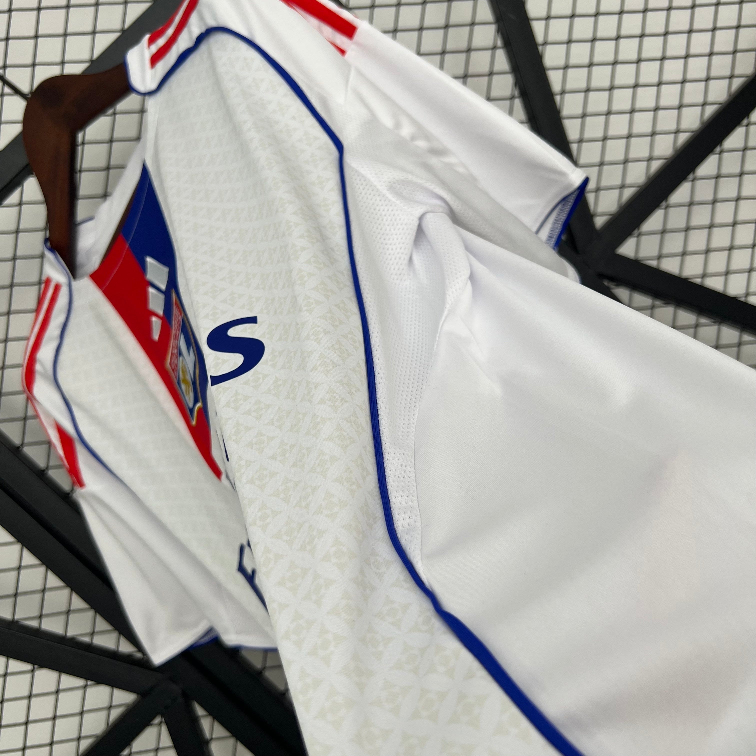 Camiseta primera equipación Olympique Lyonnais 2025/26