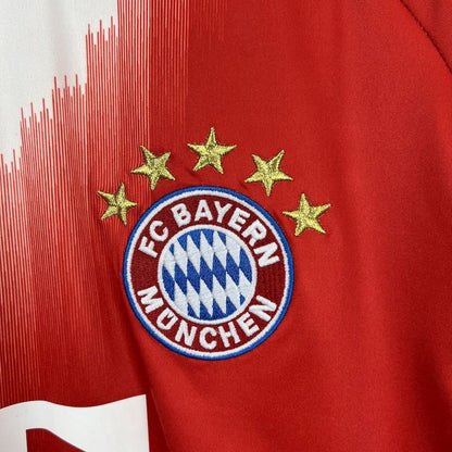 Camiseta local del Bayern de Múnich 2025/26