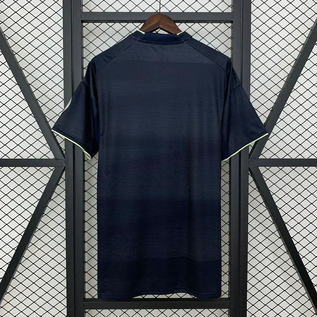 Camiseta visitante del Real Madrid 25/26