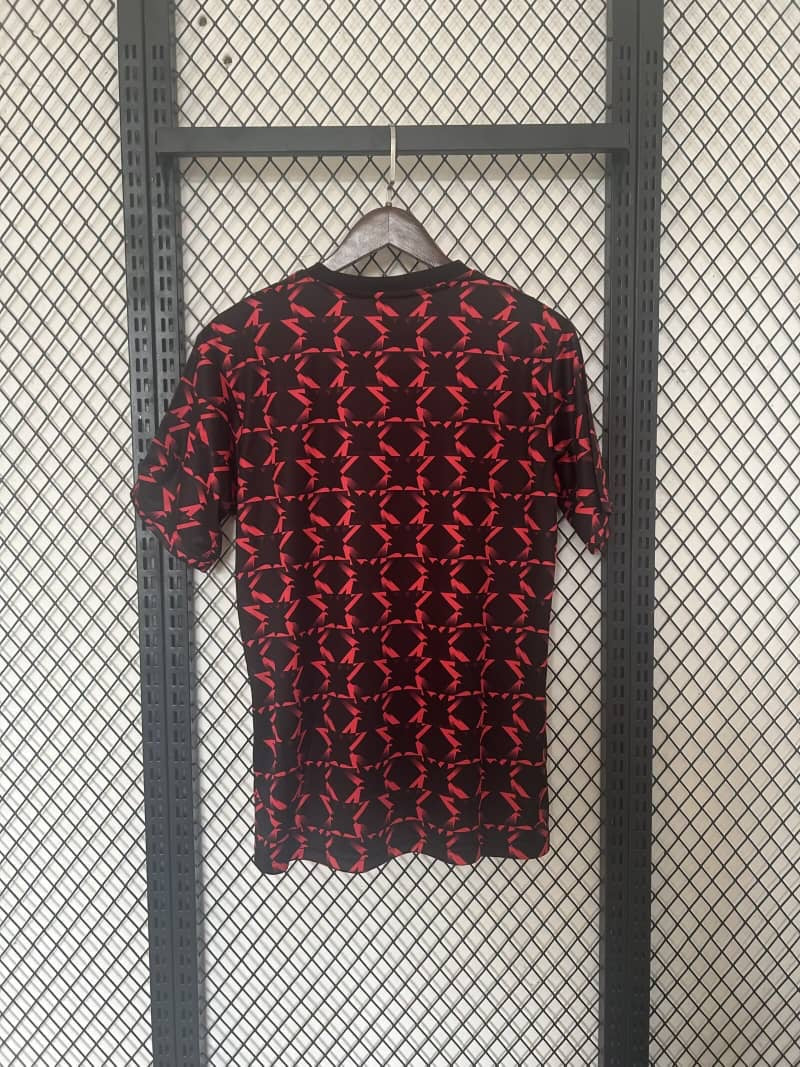 Camiseta roja del Manchester United 24/25