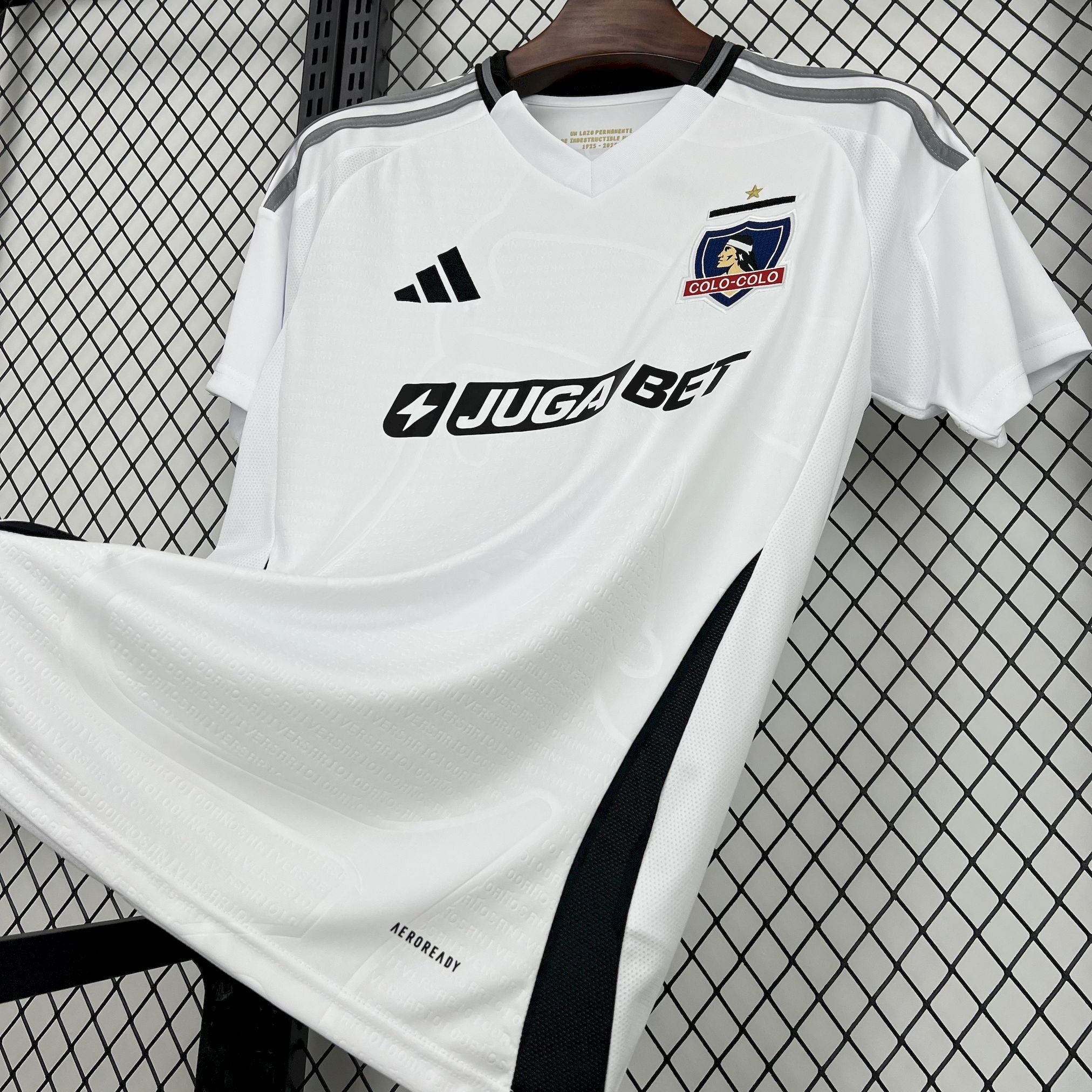 Camiseta local del Colo Colo 2025/26