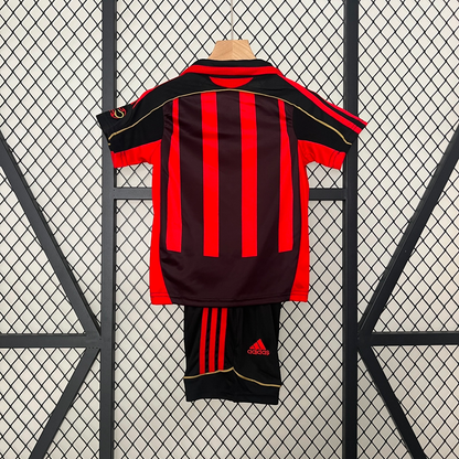 Conjunto infantil del AC Milan 24/25